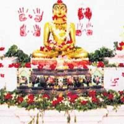 Thane trust accused of stealing idols