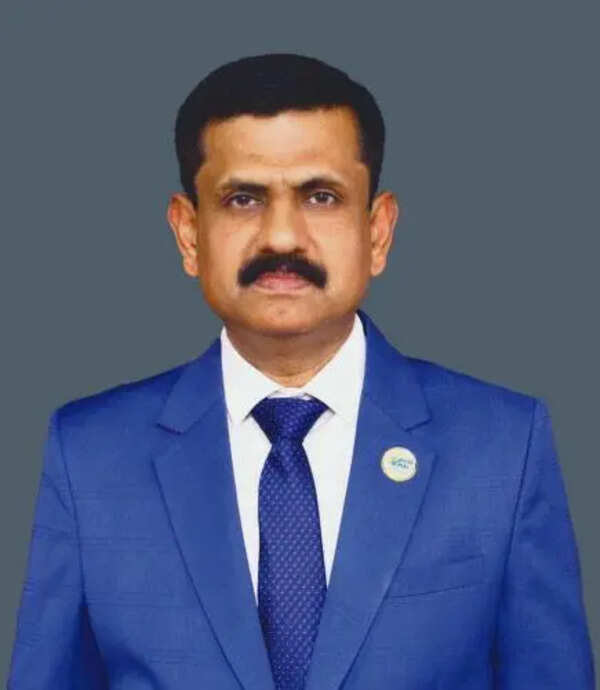 HAL’s new CMD takes charge