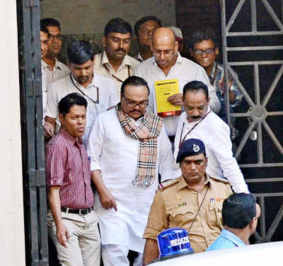 Bhujbal seeks bail from HC, medical board to review his health