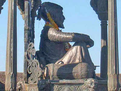 Historian seeks DNA test on Shivaji’s ashes
