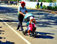 Vidarbha sizzles near national extreme, Pune registers slight dip in maximum temperatures