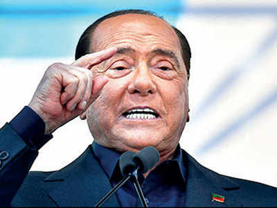 Octogenarian Berlusconi dumps longtime girlfriend