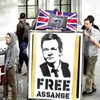 Assange loses extradition appeal in top UK court
