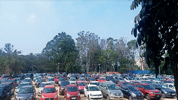 Metro commuters at Bengaluru's Byappanahalli station want foot overbridge extended, parking lot asphalted