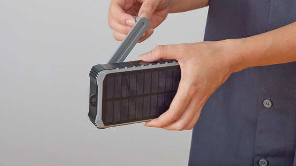 MagSafe Accessories for Work, Travel and Daily Commutes