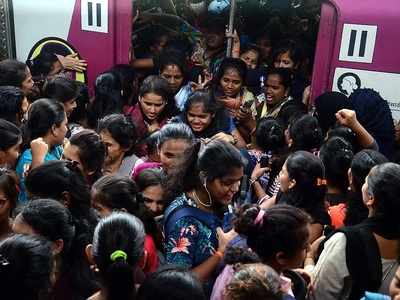 Women from Thane, Kalyan are quitting jobs due to over-crowded local trains