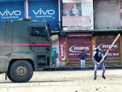 Kathua: 15 students, 2 cops hurt in clashes