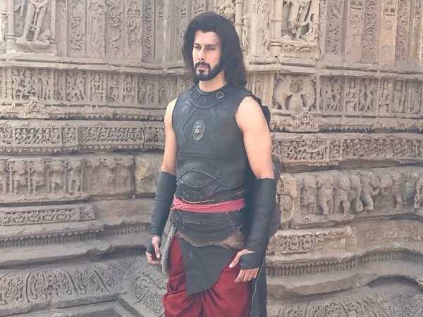 Rajniesh Duggal: 'Aarambh' is not based on 'Baahubali'