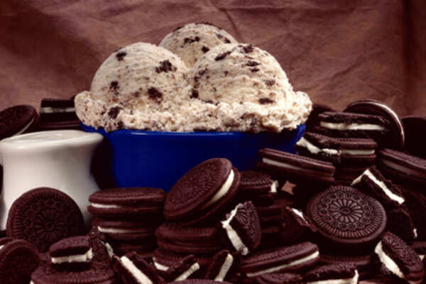 Recipe: Ice cream cake with Oreo cookies