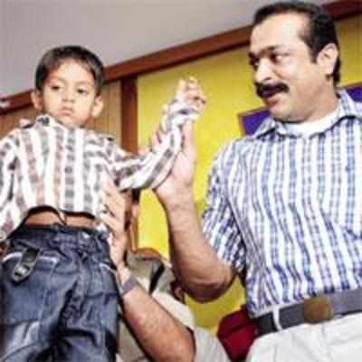 Himanshu Roy gets his own kidnapped kid