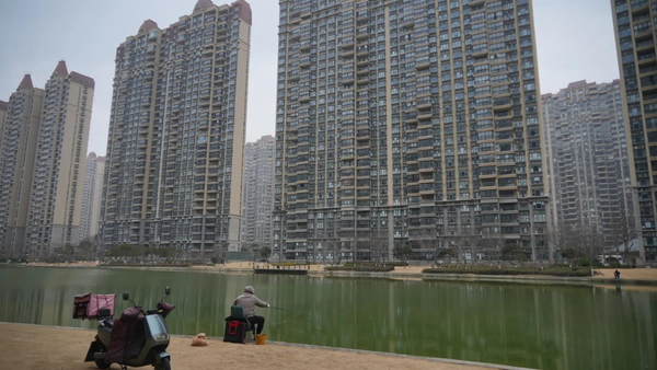 'Life in Venice': China's multi-billion housing project becomes haven for young 'early retirees'