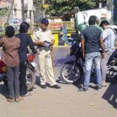 Chain-snatching pair strikes eight times in four hours in Thane
