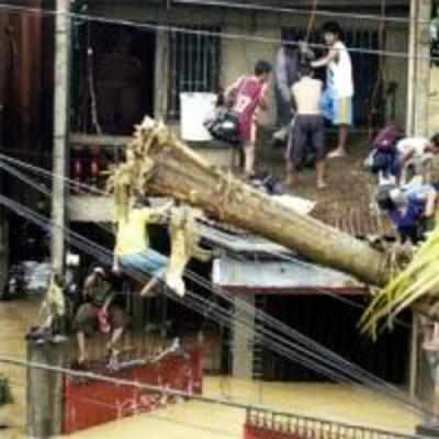 Deadly Philippine typhoon kills 400