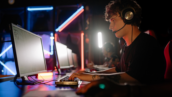 Best Deals on RTX 5050 Gaming Laptops Under 100000 on Flipkart