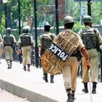 Curfew-like situation prevails in Kashmir