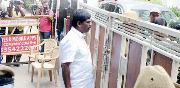 Enemy at the gates? Don Ravi Poojary calls up MP DK Suresh