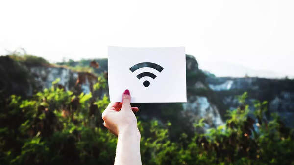 Portable Wi-Fi Hotspots for Road Trips & Vacations