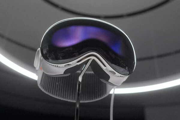 Reality check: Apple Vision Pro - your new digital overlord or a glimpse into the future?