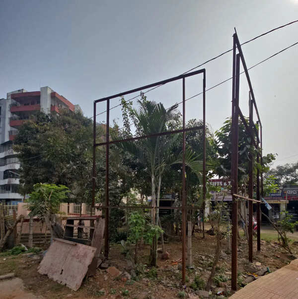 BMC targets to remove 200 hoardings by June-end