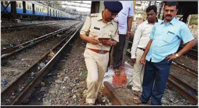 Mumbai: Yet another idiot attempts to derail trains between CST and Masjid