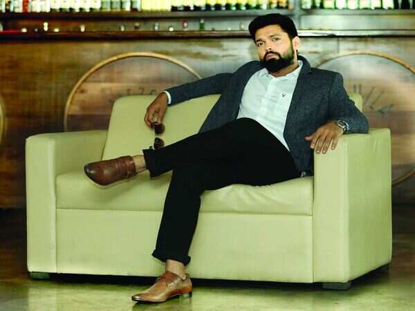 Stay away from social media before the polls: Rakshit Shetty