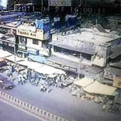 Andheri shopkeepers call BMC's hawker bluff
