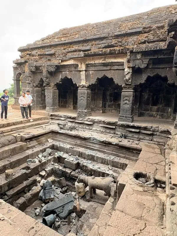 Portion of roof collapses at Krishnabai Temple in Old Mahabaleshwar