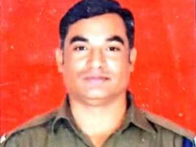 Jammu and Kashmir: CRPF jawan from Maharashtra's Solapur killed in encounter in Pulwama