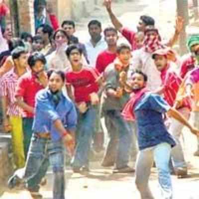 Old City runs riot in Lucknow