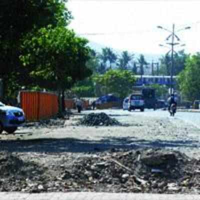 Motorists endure hellish patch on Thane-Belapur road