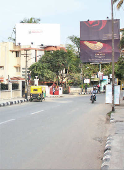 Journalism students harassed by perverts on Nandidurga Road