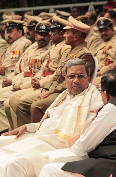 CM Siddaramaiah announces slew of allowances to police
personnel, bans orderly system