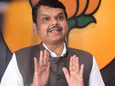 'There are many Super Chief Ministers in Maharashtra': Fadnavis on Vijay Wadettiwar's 'Unlock' announcement