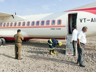 Passenger plane overshoots Shirdi runway by 100 feet