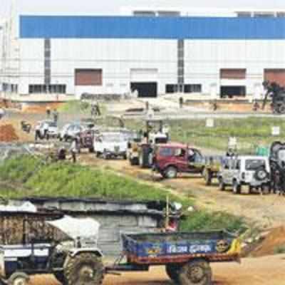 Trinamool to go ahead with Tata plant siege today