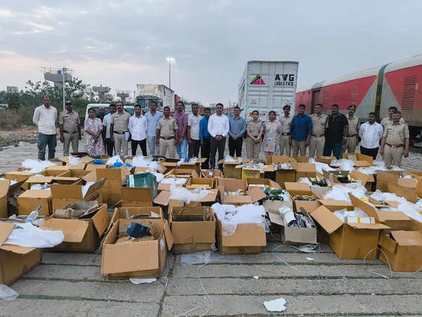 Illegal liquor worth Rs 60 lakh reaches Bengaluru from Delhi via rail, seized
