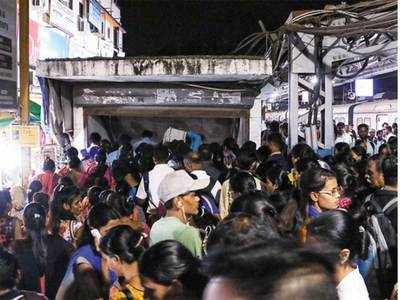 Blame game on Twitter: Railway depts spar over Virar subway