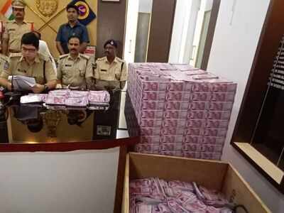 Fake currency gang held, Rs 7 crore seized in Telangana town