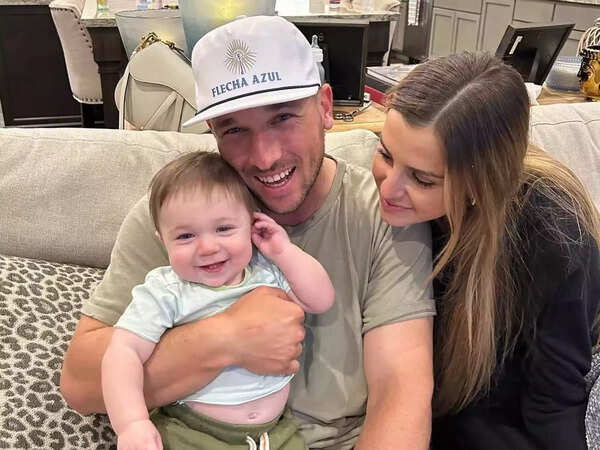Chicago Cubs star Alex Bregman’s latest social media post with wife Reagan draws fan reactions as her black mini dress stands out