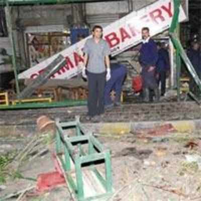 Pune bomb planters bought mobile phone, rexine bag from Mumbai