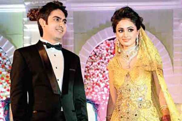 Gayatri and Rachit's grand wedding reception