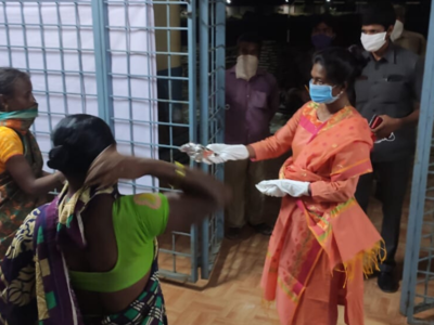 Andhra Pradesh: Woman IPS officer cooks food at midnight for 11 hungry migrants