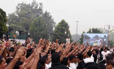 Rashtriya Ekta Diwas: PM Modi flags off Run for Unity, takes a jibe at Congress