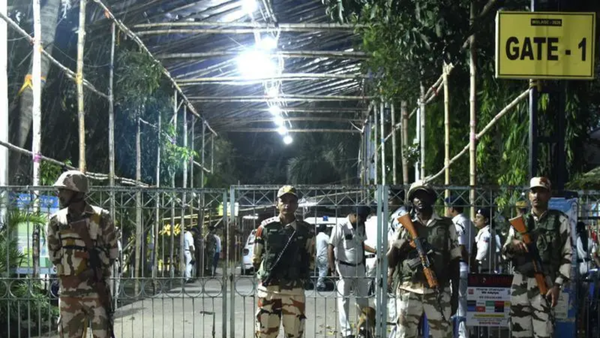 West Bengal polls: 48 hours before counting, EC appoints 165 more observers