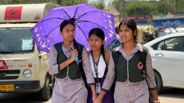Delhi sees hot day even as temperature dips; air quality moderate