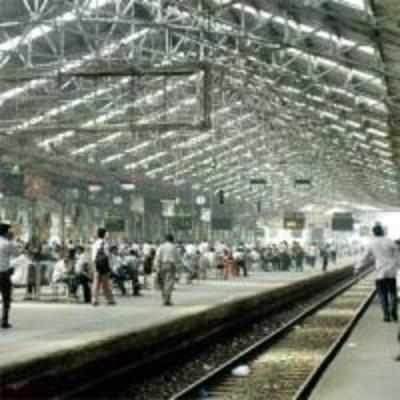 Rail Ministry wants top business houses to  turn around stations