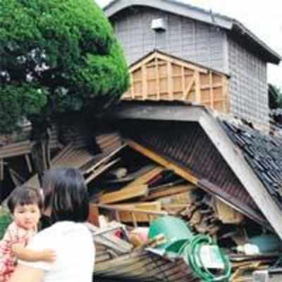 7 killed as strong quake hits Japan