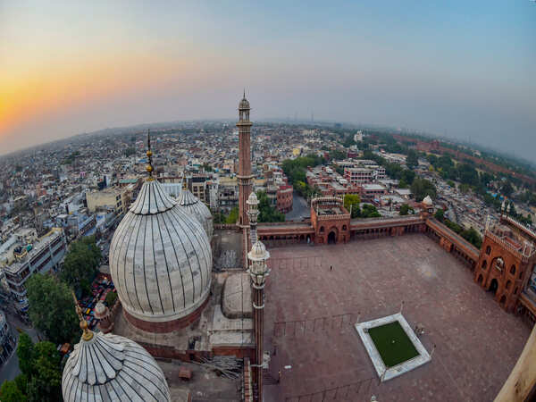 Coronavirus lockdown: How Muslims are preparing to offer Eid namaz