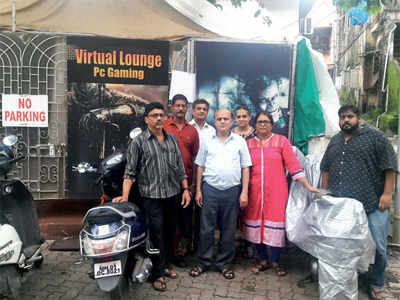 Seniors citizens in Mumbai's Bandra area bring the curtain down on hookah parlour