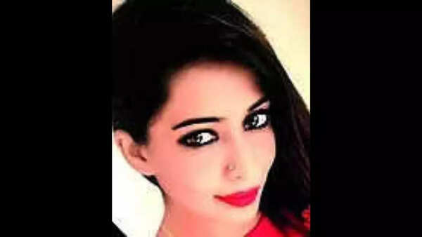 Bengaluru model thrashed, strangled by second husband after fight